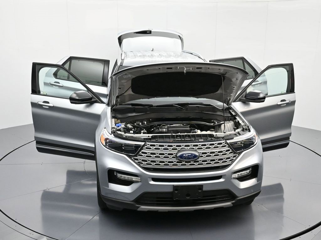 Certified 2022 Ford Explorer Limited w/ Limited Technology Package image 46