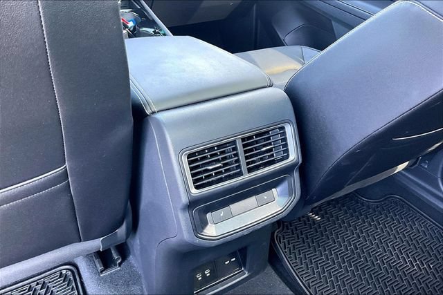 Used 2025 Volkswagen Atlas Cross Sport SEL R-Line AWD/4WD image 22