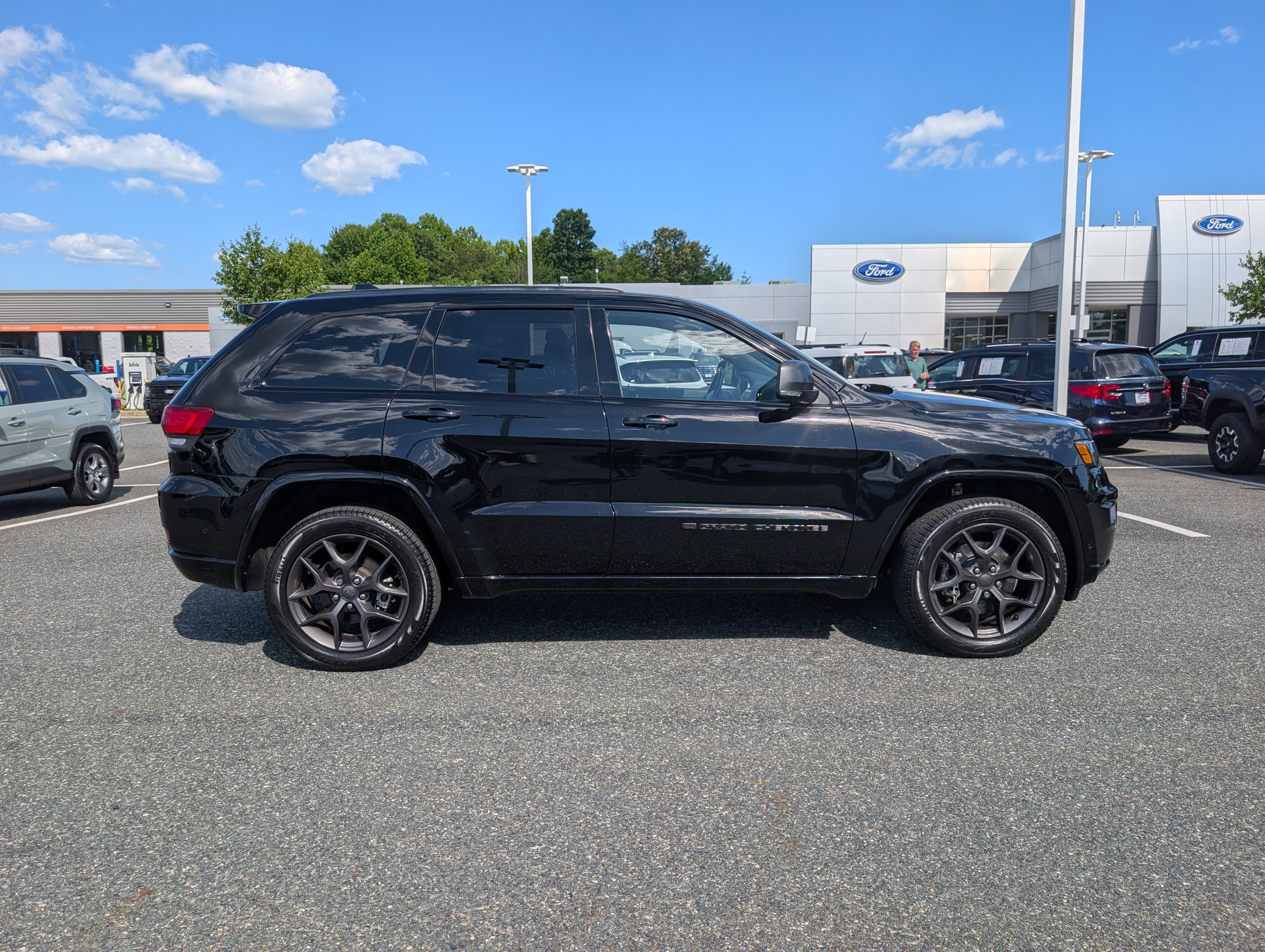 Used 2021 Jeep Grand Cherokee Limited w/ Quick Order Package 28K 80th AWD/4WD image 2