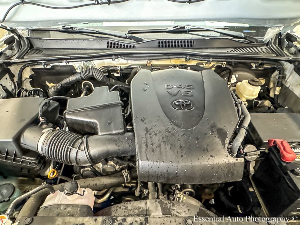 Used 2020 Toyota Tacoma TRD Sport w/ Technology Package image 27