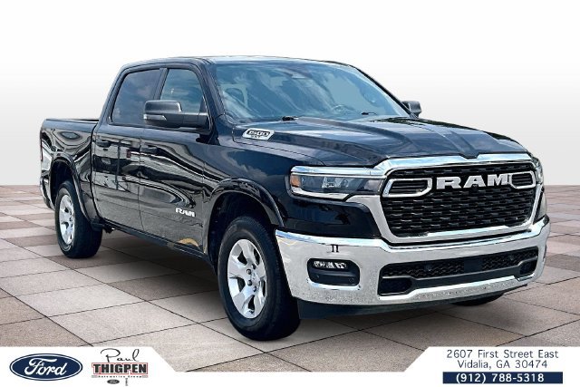 Used 2025 RAM 1500 Big Horn AWD/4WD image 1