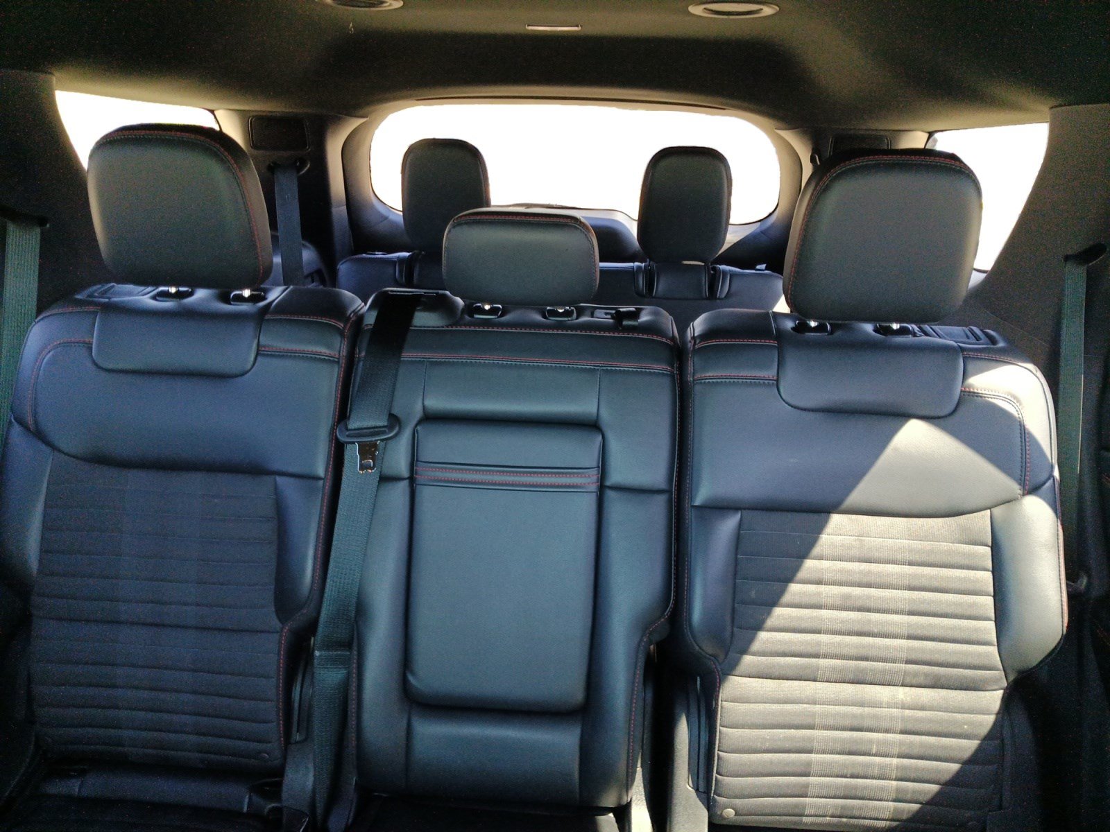 Certified 2025 Ford Explorer ST-Line w/ ST-Line Street Pack AWD/4WD image 22