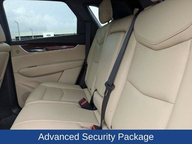 Used 2017 Cadillac XT5 Luxury w/ Driver Awareness Package FWD image 16