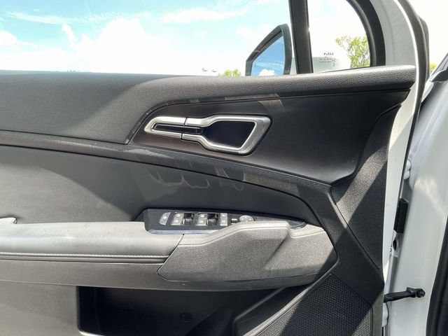 Used 2023 Kia Sportage EX FWD image 12
