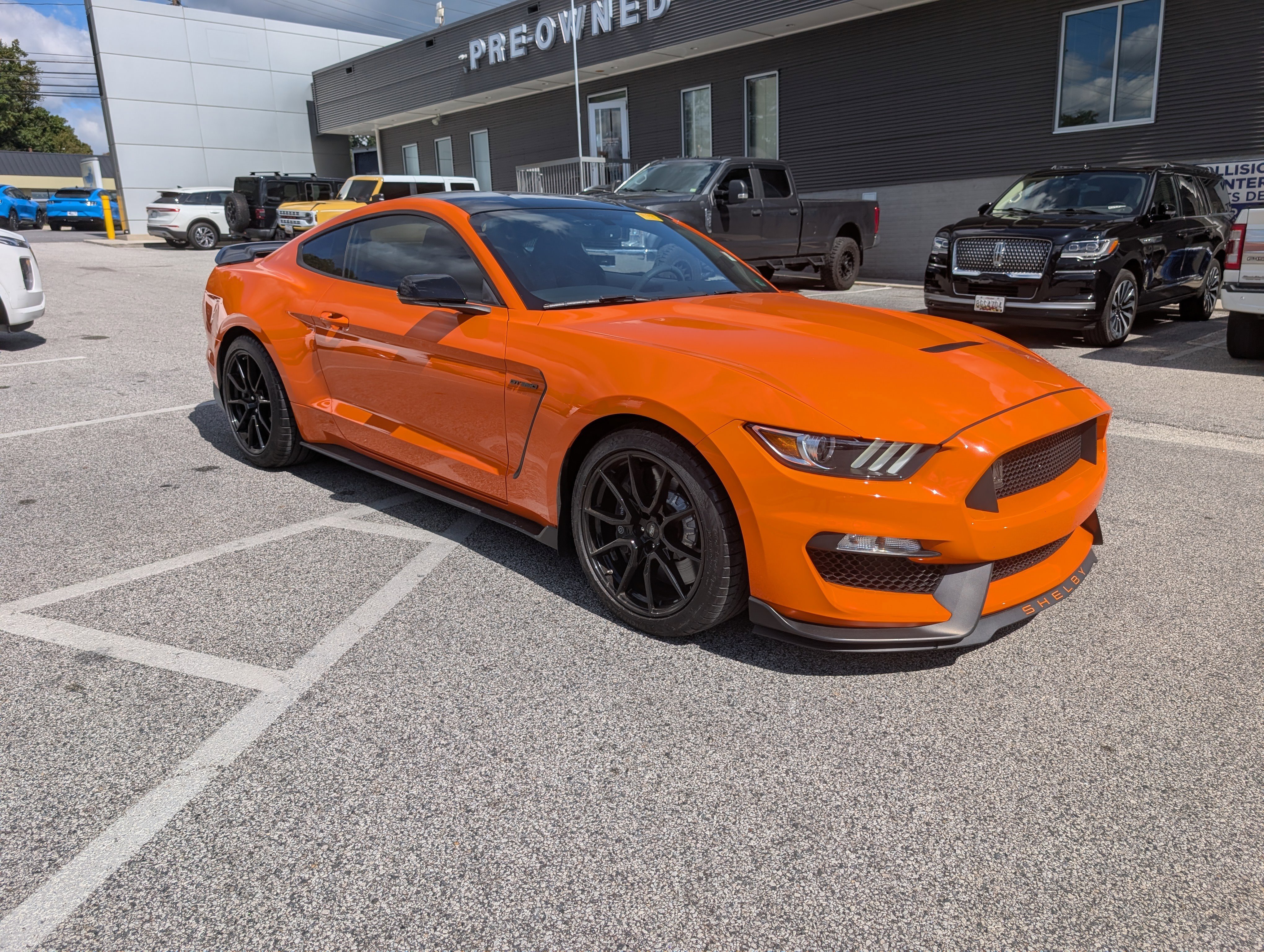 Certified 2020 Ford Mustang Shelby GT350 w/ Technology Package image 9