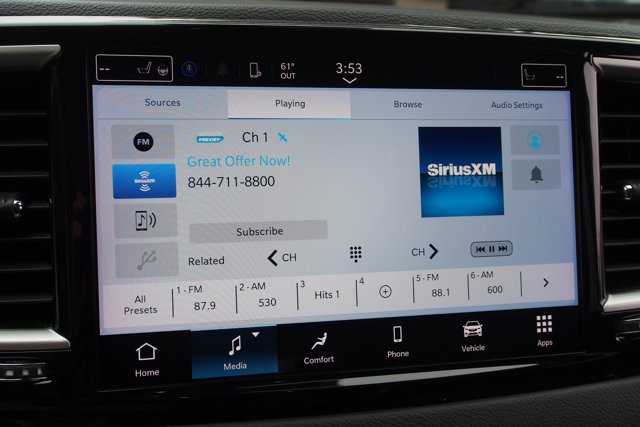 Used 2024 Chrysler Pacifica Touring-L FWD image 30