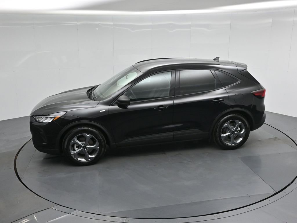 Certified 2025 Ford Escape ST-Line image 44
