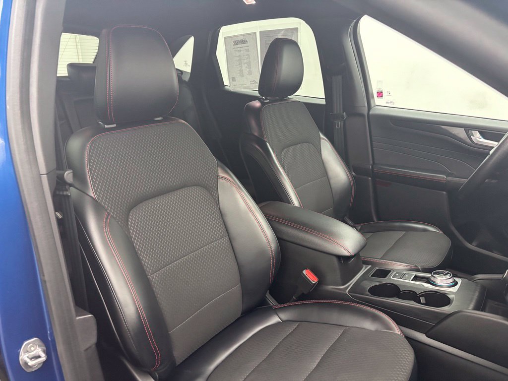 Certified 2023 Ford Escape ST-Line Elite AWD/4WD image 30
