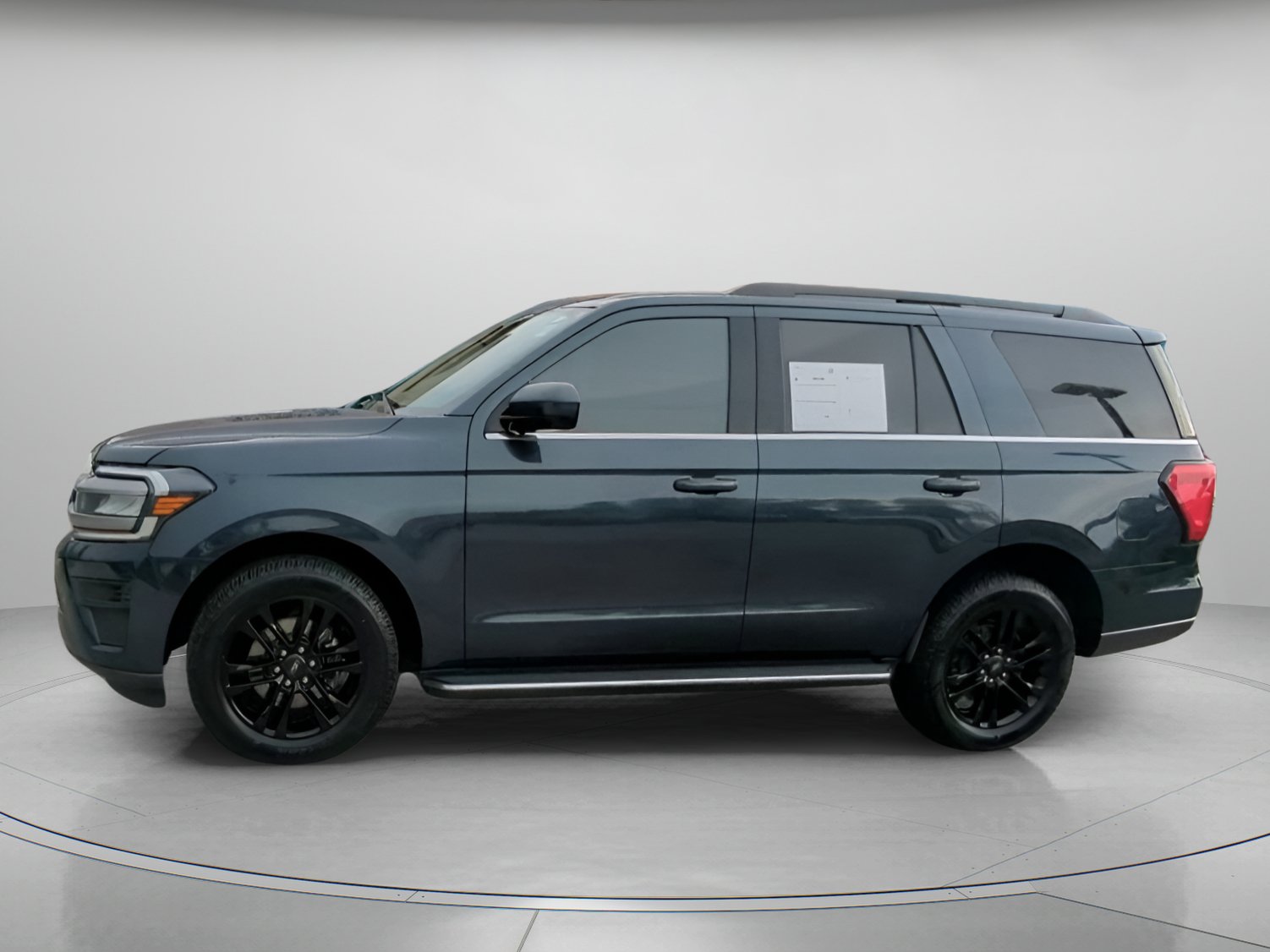 Certified 2023 Ford Expedition XLT RWD image 15