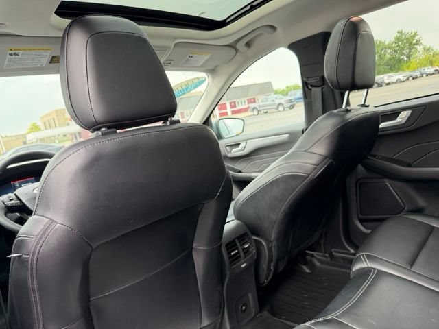 Certified 2023 Ford Escape Platinum FWD image 29