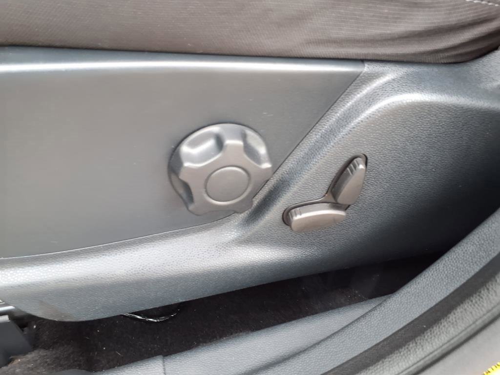 Certified 2020 Ford EcoSport SE w/ SE Convenience Package image 12