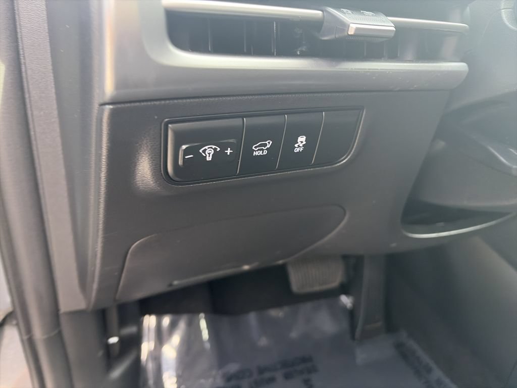 Used 2025 Hyundai Tucson SEL FWD image 19