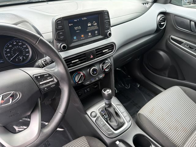 Used 2021 Hyundai Kona SEL FWD image 28