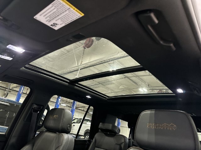Used 2024 Chevrolet Tahoe High Country AWD/4WD image 20