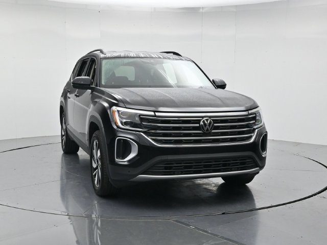 Used 2025 Volkswagen Atlas SE FWD image 4