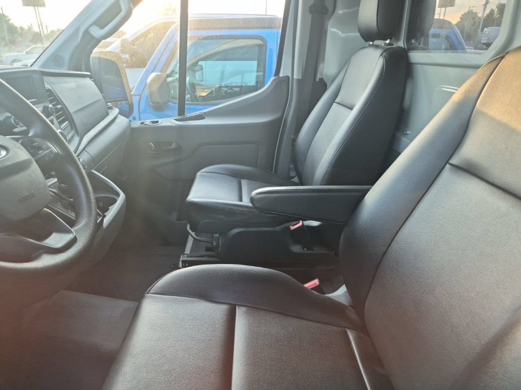 Certified 2023 Ford Transit 350 Low Roof RWD image 21