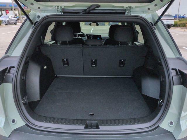 Used 2025 Chevrolet Equinox LT FWD image 13