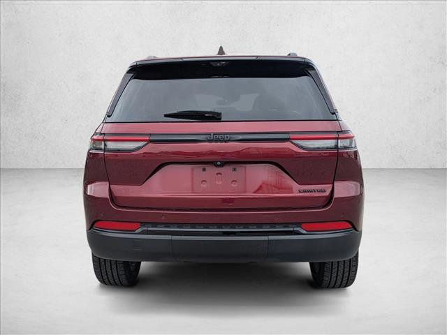 Used 2023 Jeep Grand Cherokee Limited w/ Luxury Tech Group II RWD image 6
