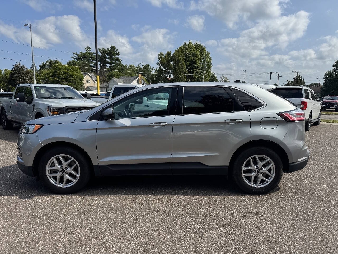 Certified 2023 Ford Edge SEL AWD/4WD image 4