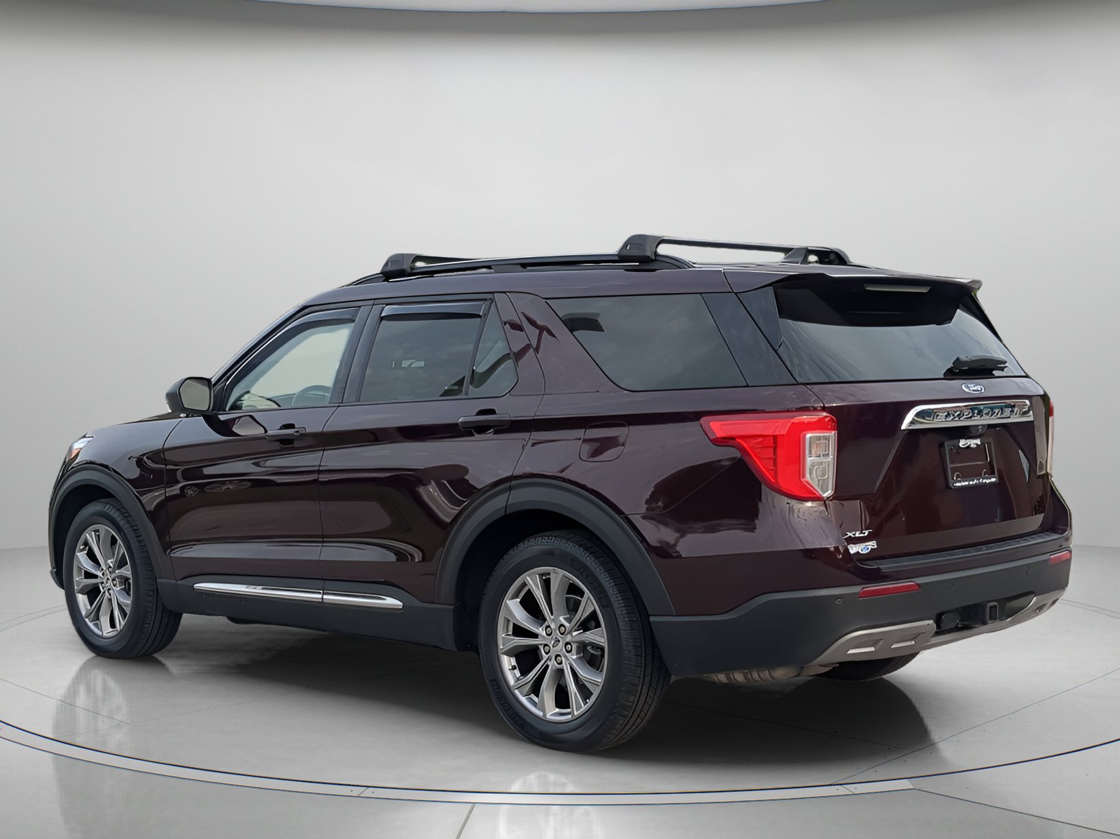 Certified 2022 Ford Explorer XLT w/ Equipment Group 202A RWD image 42