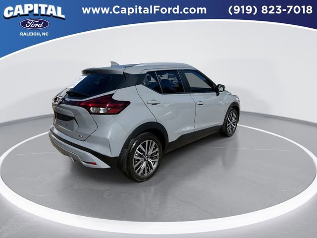 Used 2022 Nissan Kicks SV image 6