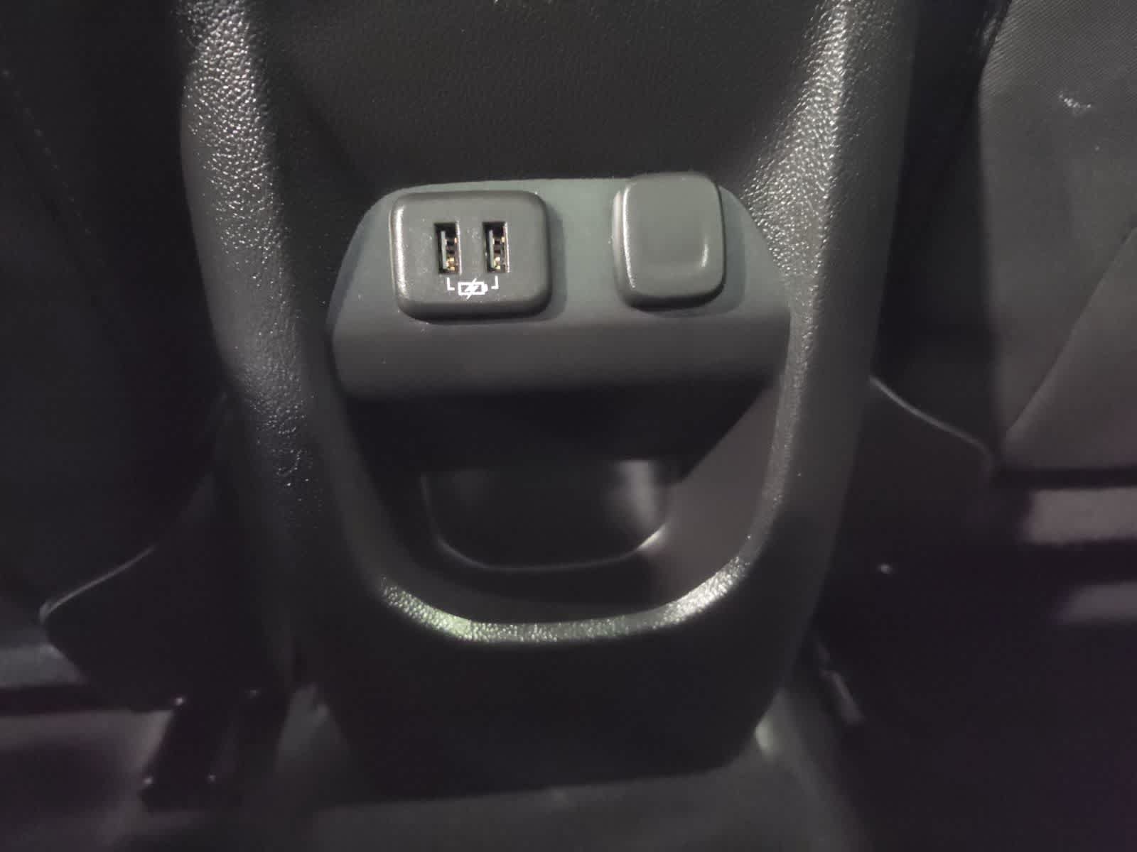 Used 2022 Chevrolet Colorado LT w/ Safety Package AWD/4WD image 28