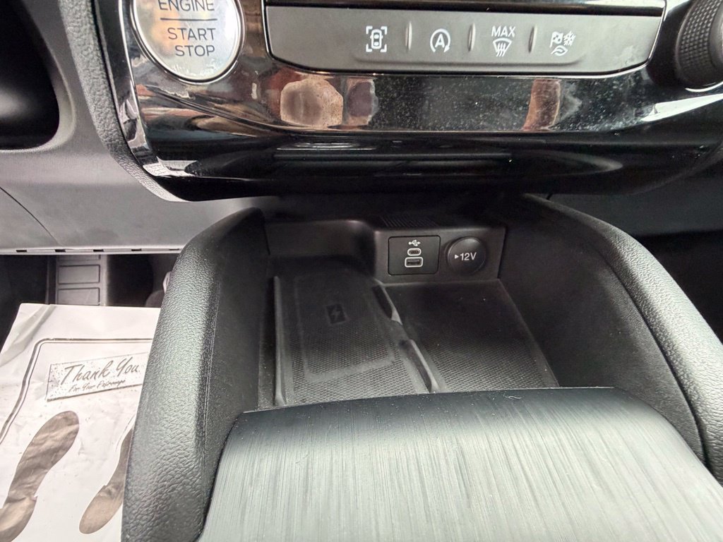 Certified 2025 Ford Escape Platinum AWD/4WD image 23