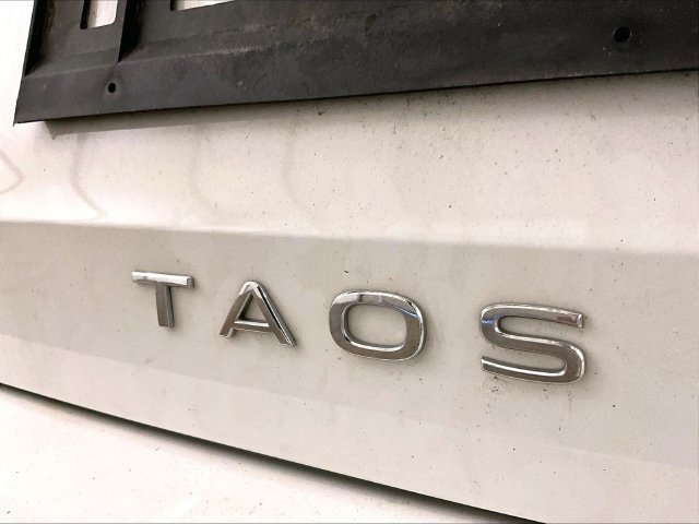 Used 2022 Volkswagen Taos SE AWD/4WD image 13