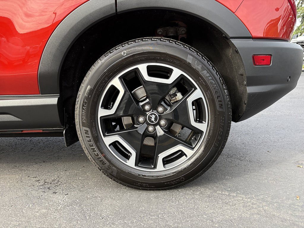 Certified 2023 Ford Bronco Sport Outer Banks w/ Tech Package AWD/4WD image 12