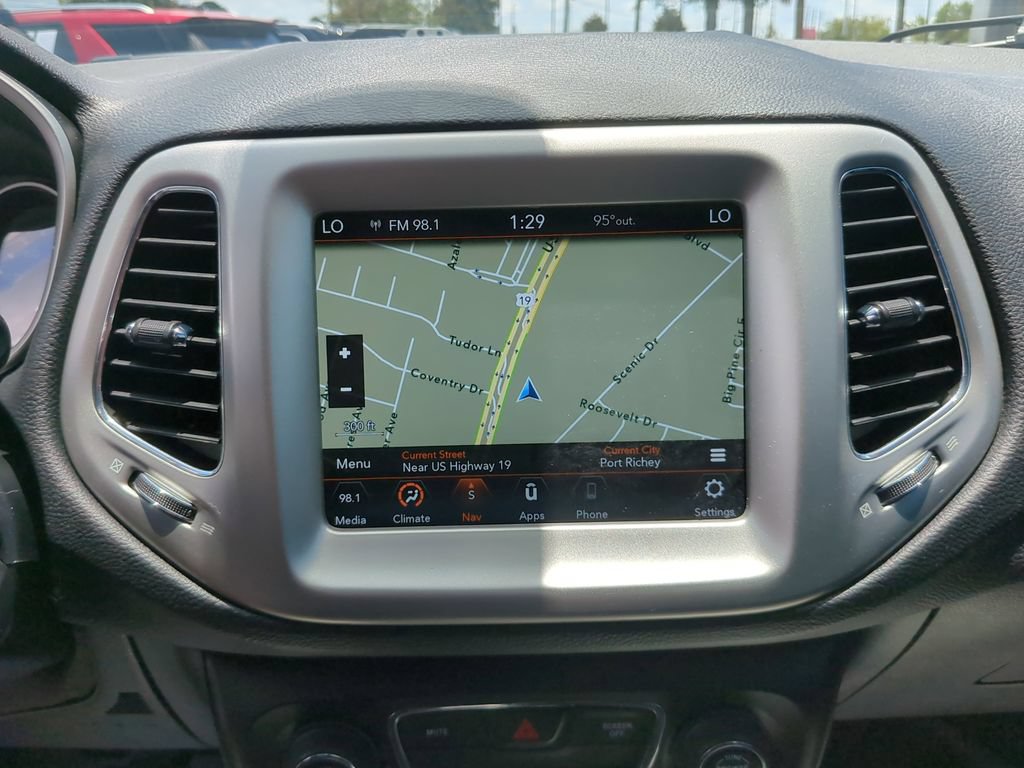 Used 2021 Jeep Compass Latitude w/ Sun and Sound Group FWD image 26