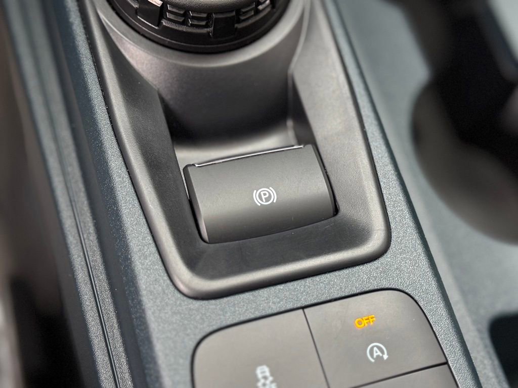 Certified 2025 Ford Maverick Lobo image 17