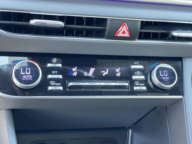Used 2022 Hyundai Sonata Limited image 16