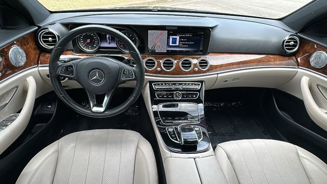 Used 2017 Mercedes-Benz E 300 4MATIC image 22