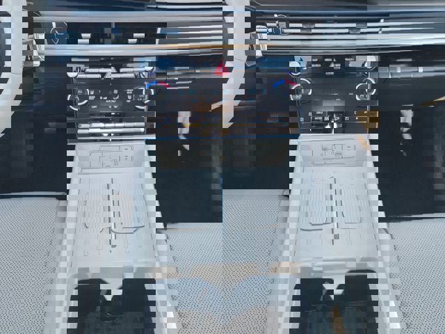 Used 2025 Hyundai Santa Fe SEL image 11