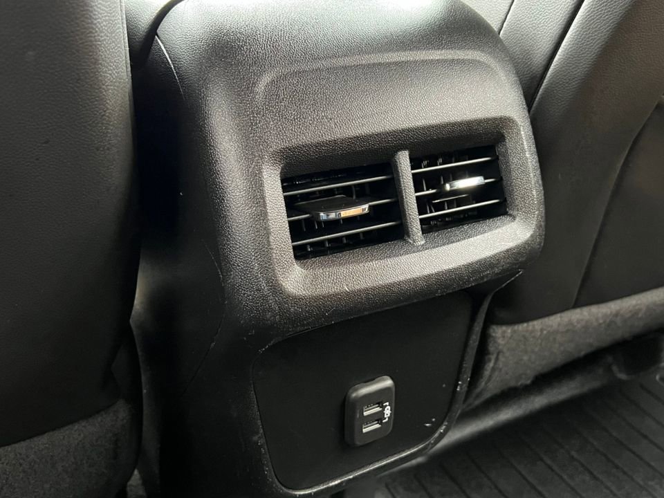 Used 2020 Chevrolet Equinox Premier image 34