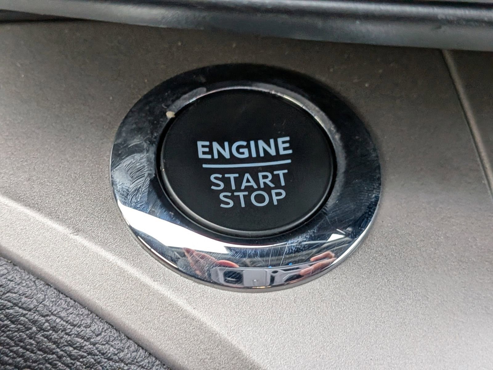 Certified 2023 Ford Explorer XLT w/ Equipment Group 202A image 31