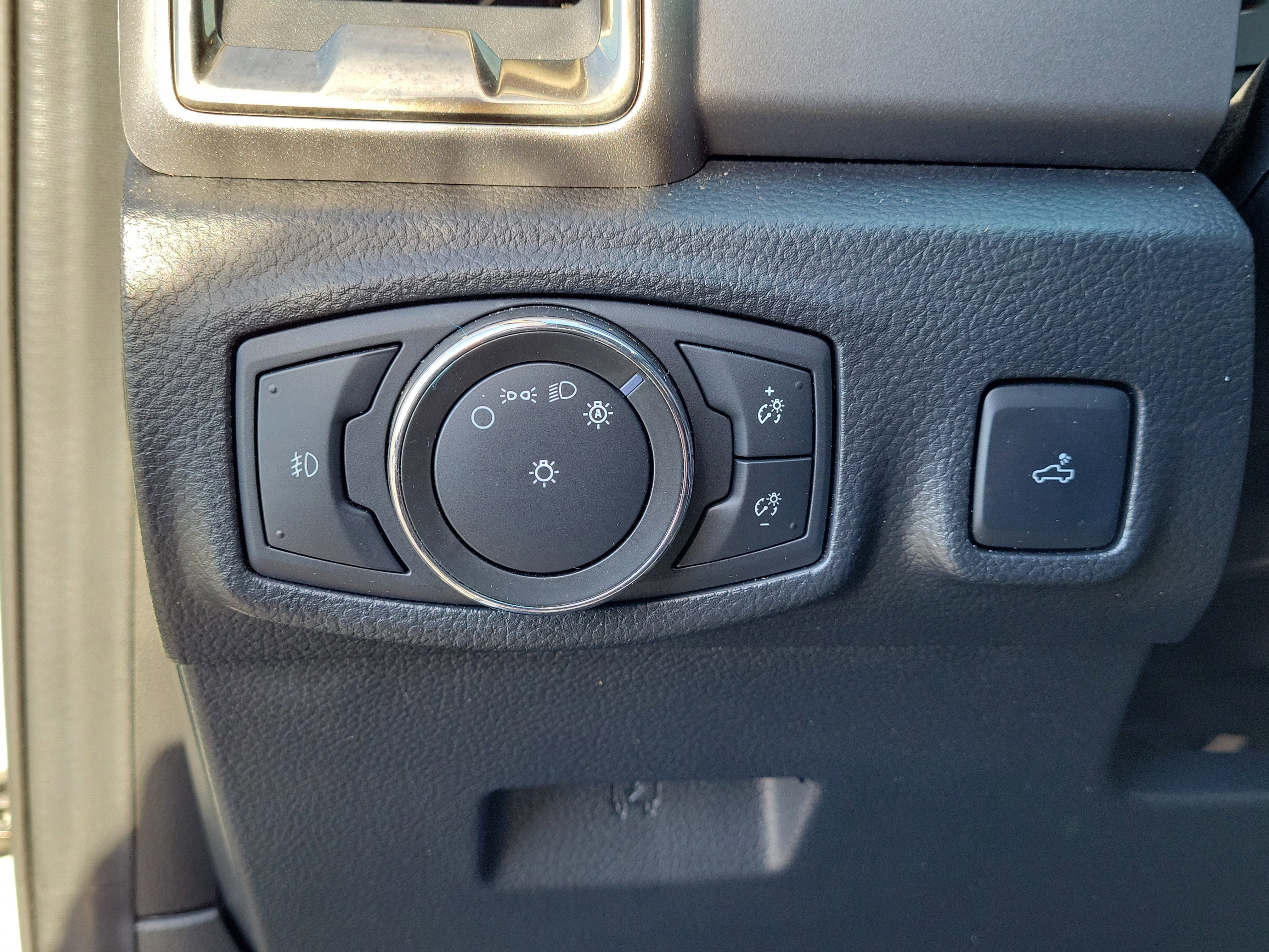 Certified 2022 Ford Ranger XLT w/ Equipment Group 301A Mid image 20