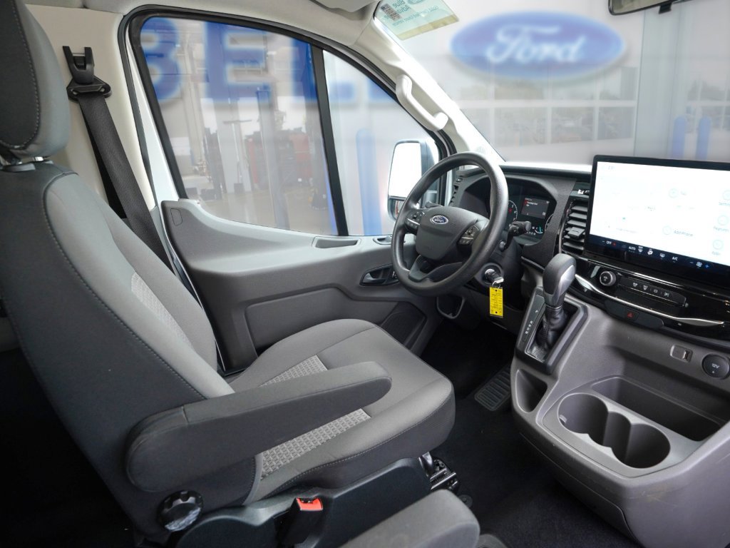 Certified 2024 Ford Transit 350 XLT RWD image 33