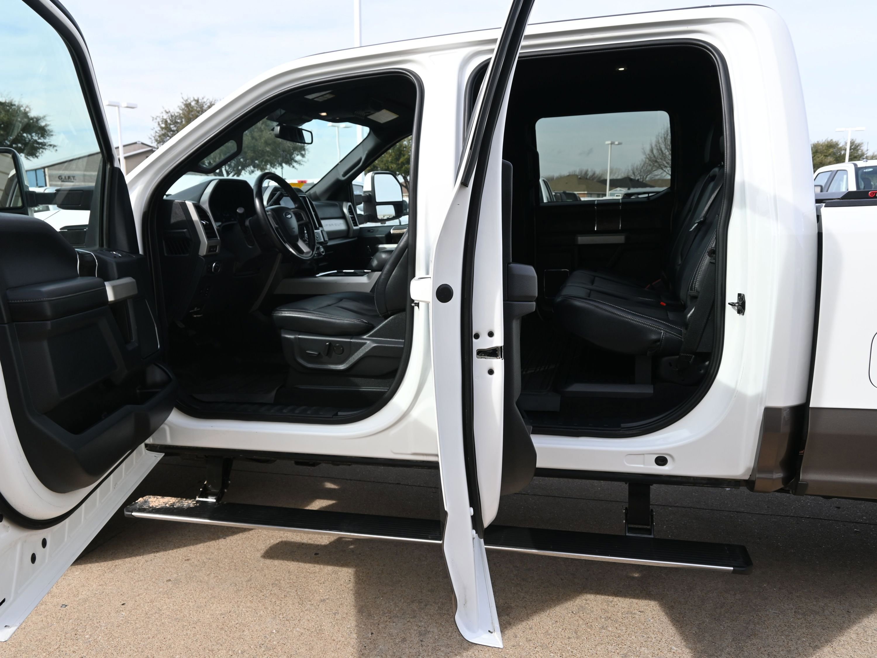 Certified 2022 Ford F350 Lariat w/ Lariat Ultimate Package image 28