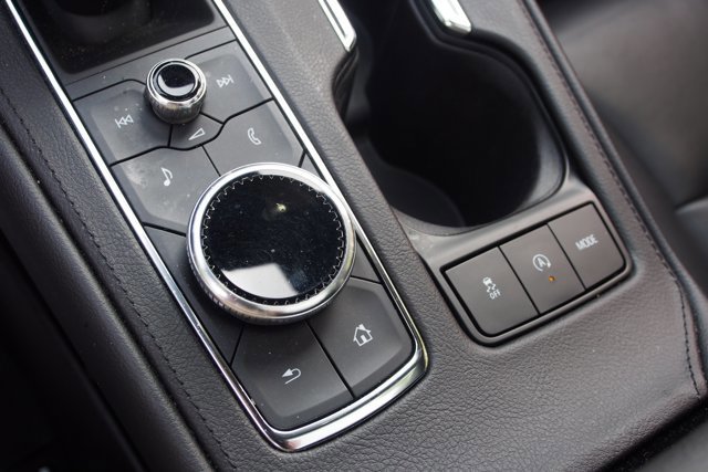 Used 2023 Cadillac XT4 Luxury w/ Cold Weather Package image 24