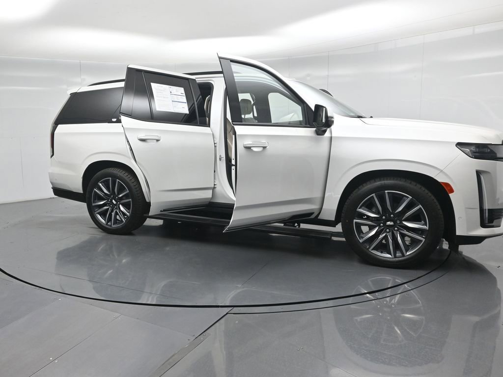 Used 2022 Cadillac Escalade Sport w/ Touring Package AWD/4WD image 36