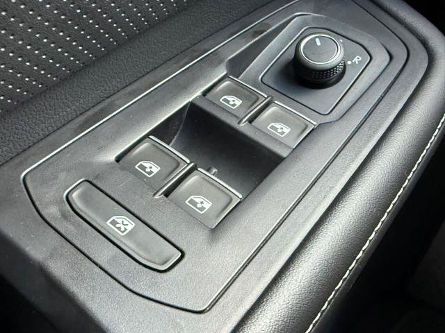 Used 2024 Volkswagen Atlas SE FWD image 15