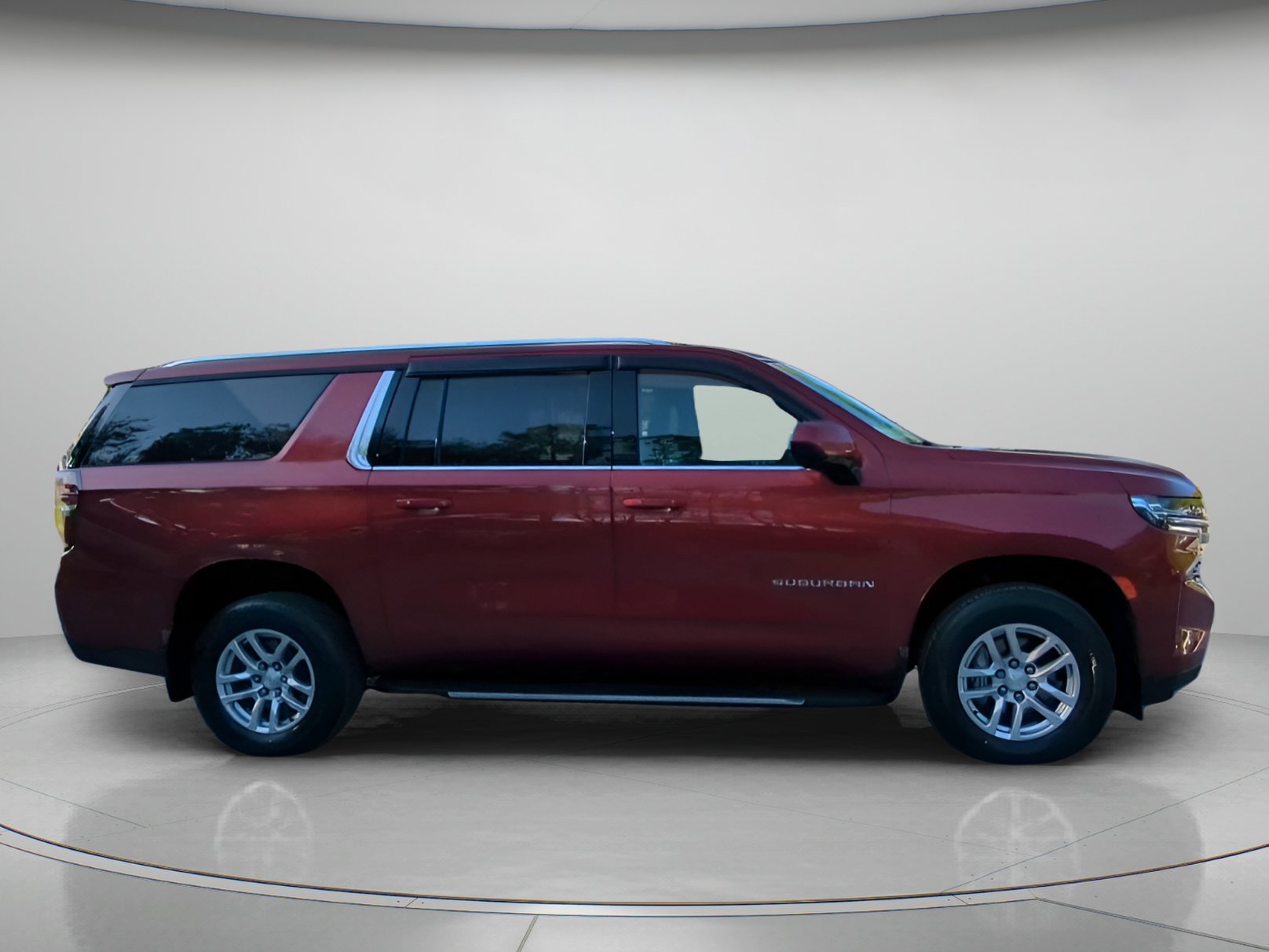 Used 2021 Chevrolet Suburban LT RWD image 33