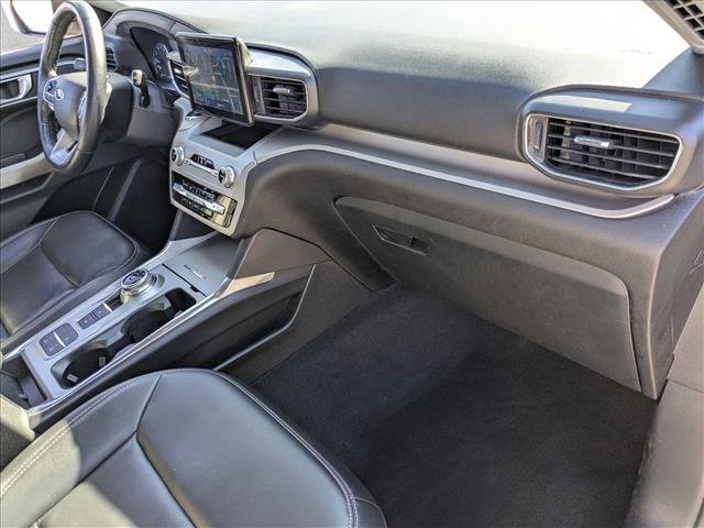 Certified 2022 Ford Explorer XLT w/ Equipment Group 202A image 22