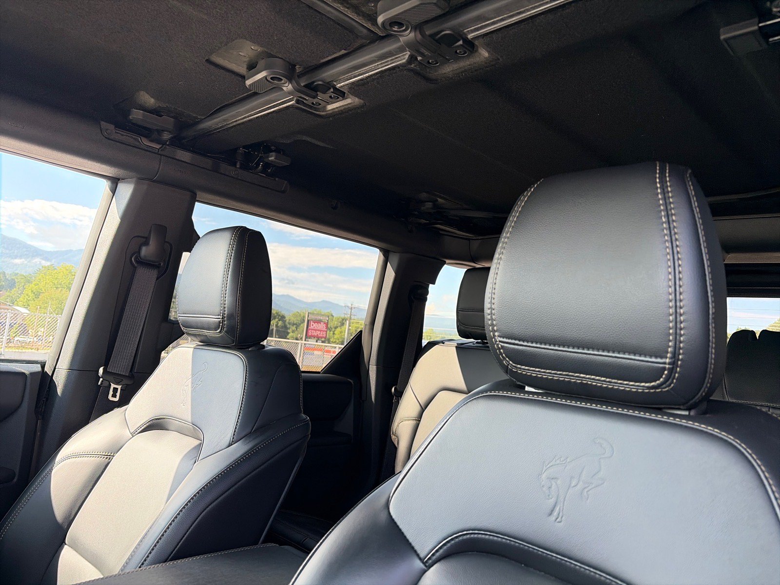 Certified 2025 Ford Bronco Badlands AWD/4WD image 18