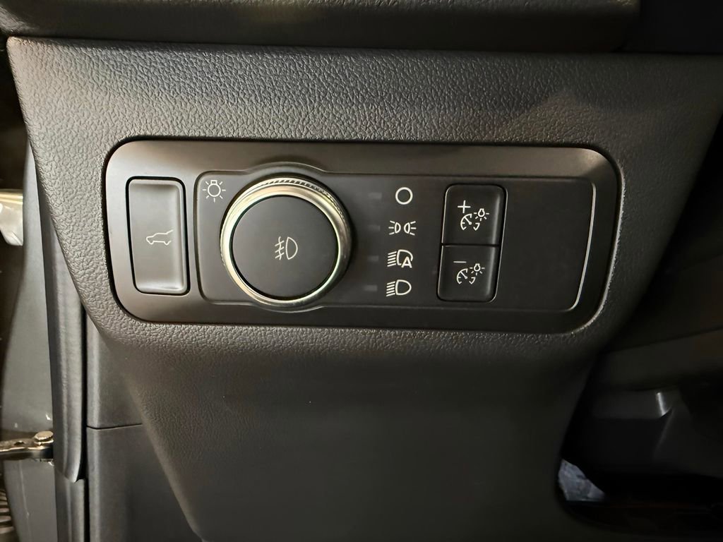 Certified 2022 Ford Escape SEL image 24