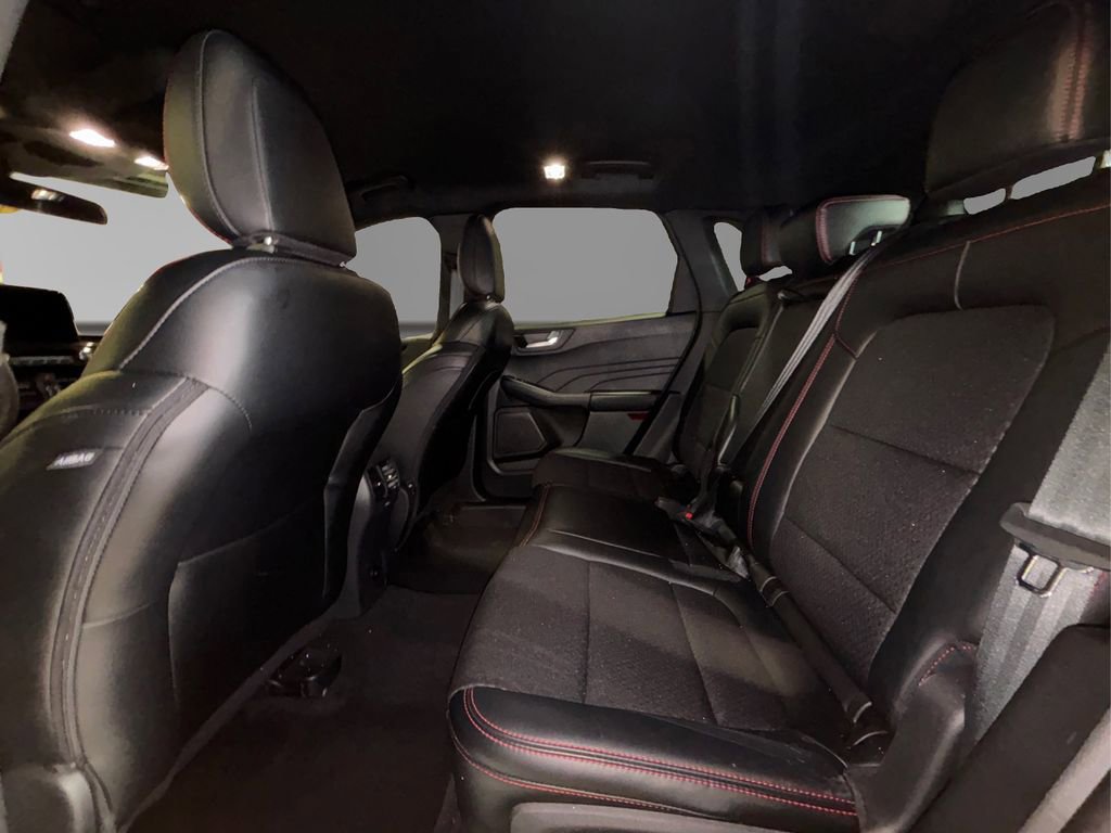 Certified 2025 Ford Escape ST-Line image 13