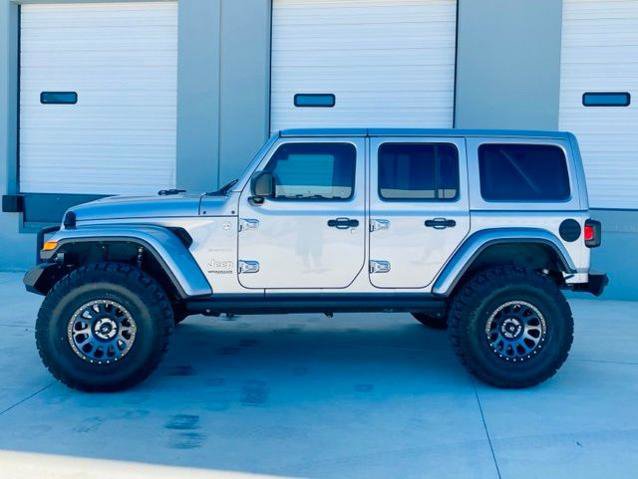 Used 2019 Jeep Wrangler Unlimited Sahara w/ Uconnect 4C Nav & Sound Group AWD/4WD image 7