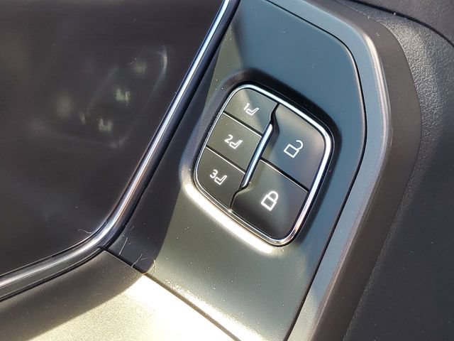 Certified 2024 Ford F150 Lariat w/ FX4 Off-Road Package AWD/4WD image 30