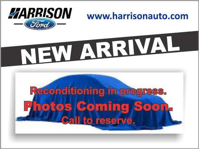 Used 2024 GMC Terrain SLT image 1